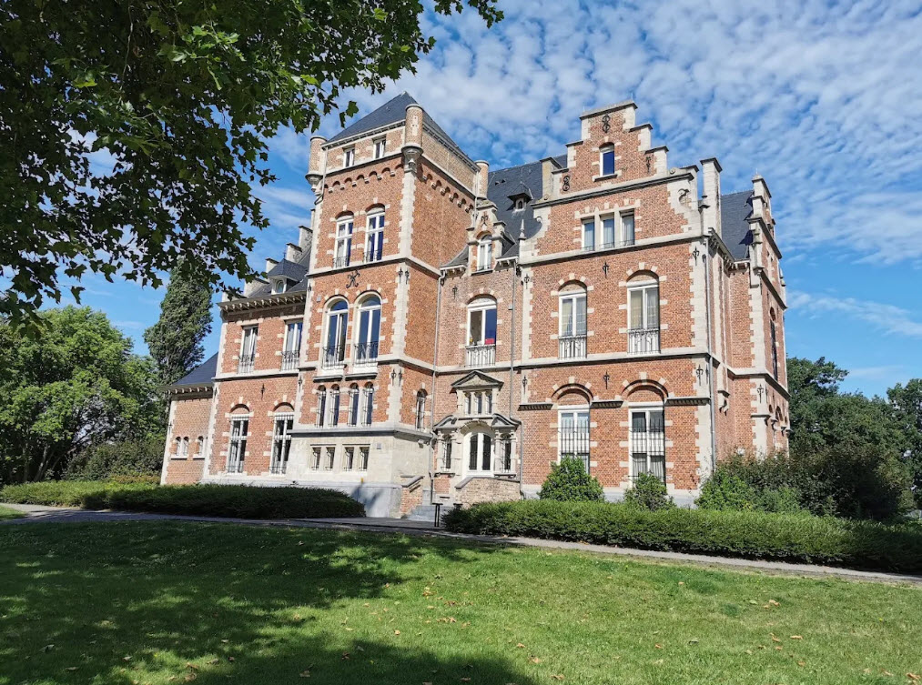 Kasteel d'Exaerde de Kerchove, Belgium